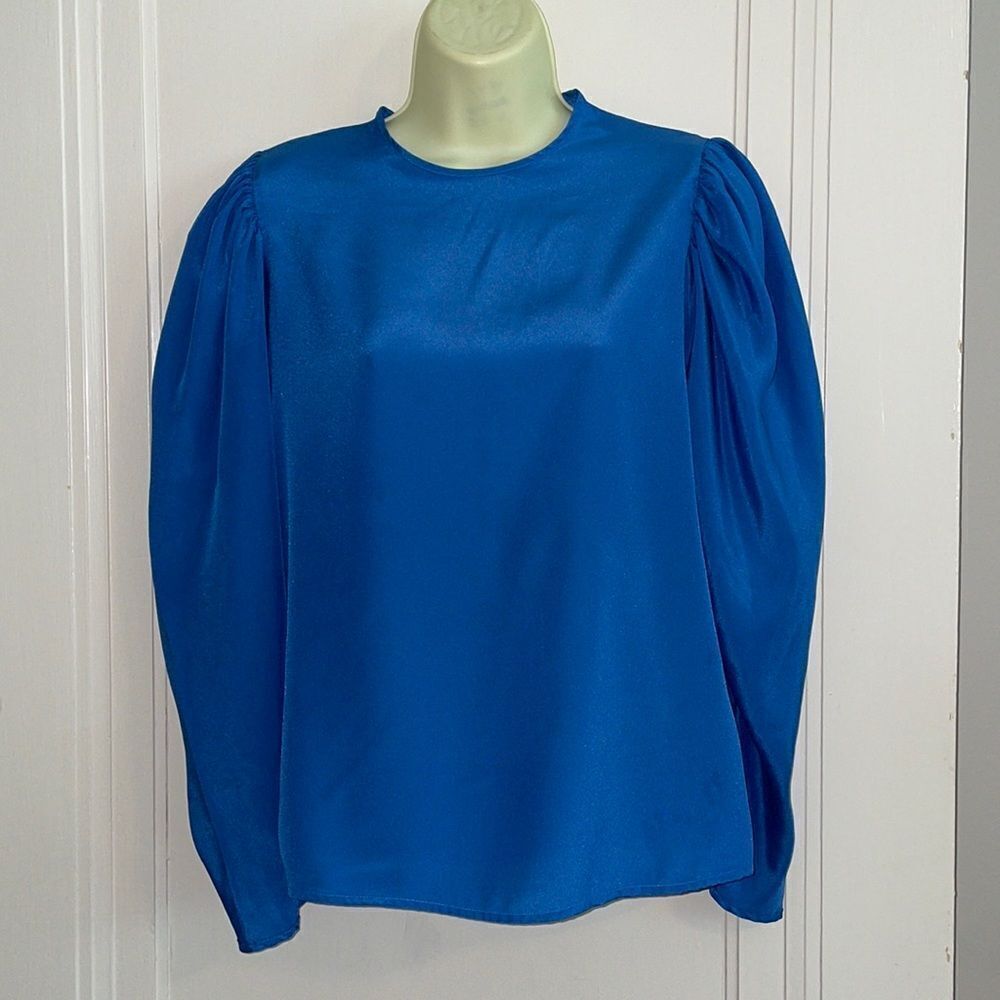 Vintage 80s royal blue polyester‎ gathered shoulder long sleeve blouse